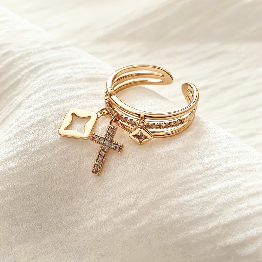 Anillo de Banda Capas con Charm de Cruz Brillante: Recuerda Su Paz Silenciosa