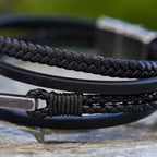 Pulsera de Moda de Acero Inoxidable en Tres Colores y Cuero Trenzado