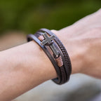 Pulsera de Moda de Acero Inoxidable en Tres Colores y Cuero Trenzado