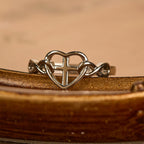 Anillo Unido de Fe en Forma de Cruz con Corazón: Con Dios, Todas las Cosas Son Posibles