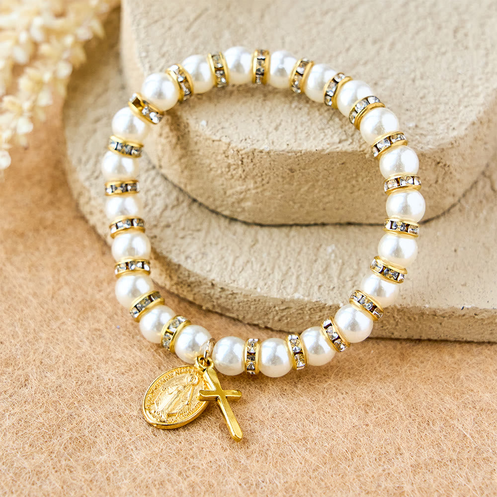 Pulsera de Perlas Moderna con Medalla Milagrosa Dorada y Tarjeta de Bendición: Comunión Opulenta
