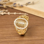 Anillo de Nuestra Señora con Zircón Envolvente y Acentos Florales: Encarnar Su Dulce Gracia