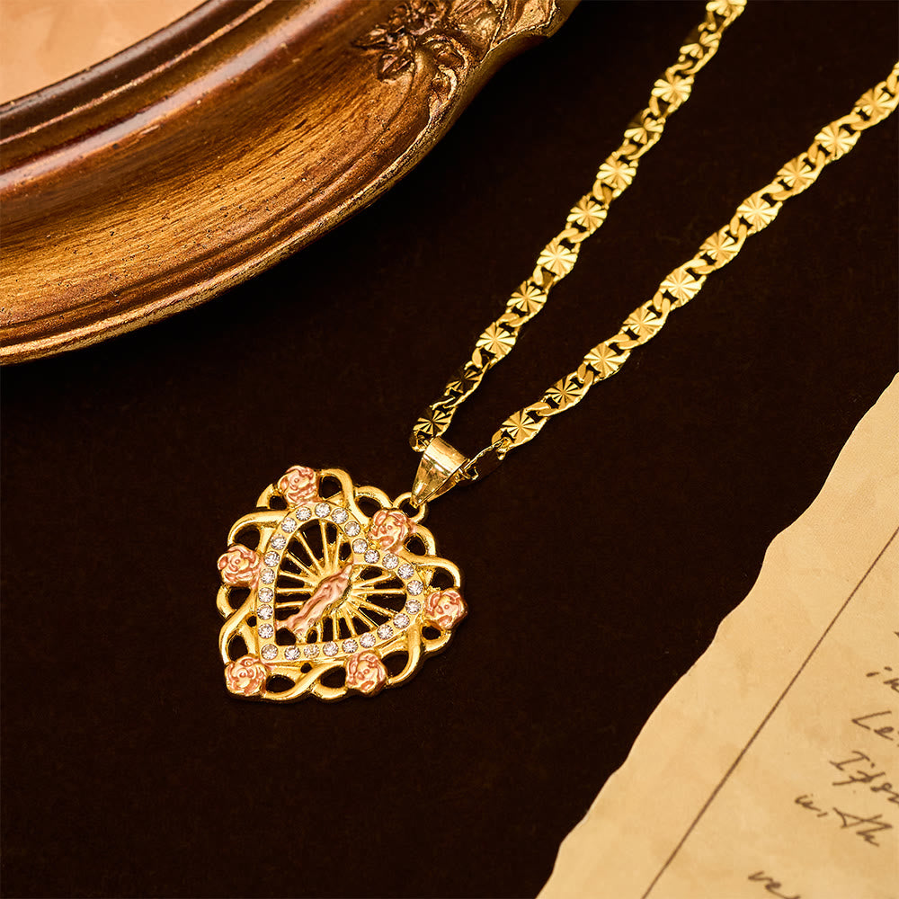 Collar de Nuestra Señora del Corazón con Acento de Rosa: Un Recordatorio Diario de Su Intercesión