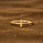 Conjunto de Anillos Cruzados Duales: Estilos de Metal Pulido y Engastados con Zircón para la Devoción Diaria