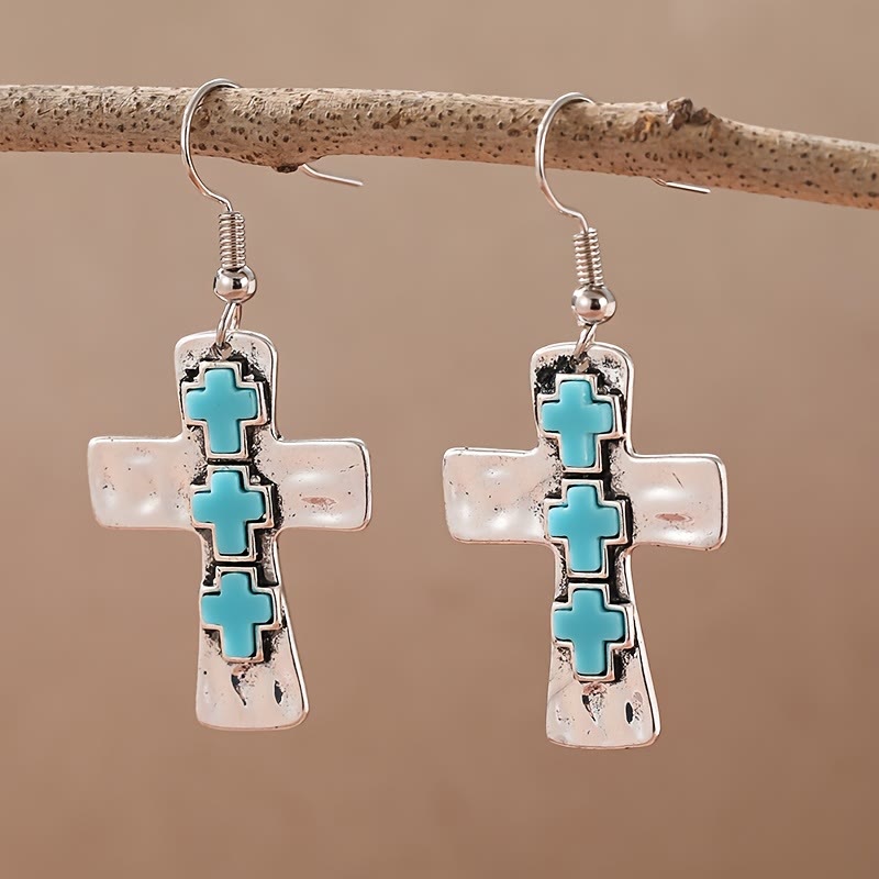 Pendientes Texturizados de Tres Cruces con Incrustaciones de Piedra: Símbolo de Fe y Protección