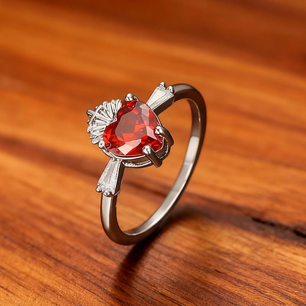 Anillo de Cristal del Sagrado Corazón: Un Símbolo del Amor Incondicional de Cristo
