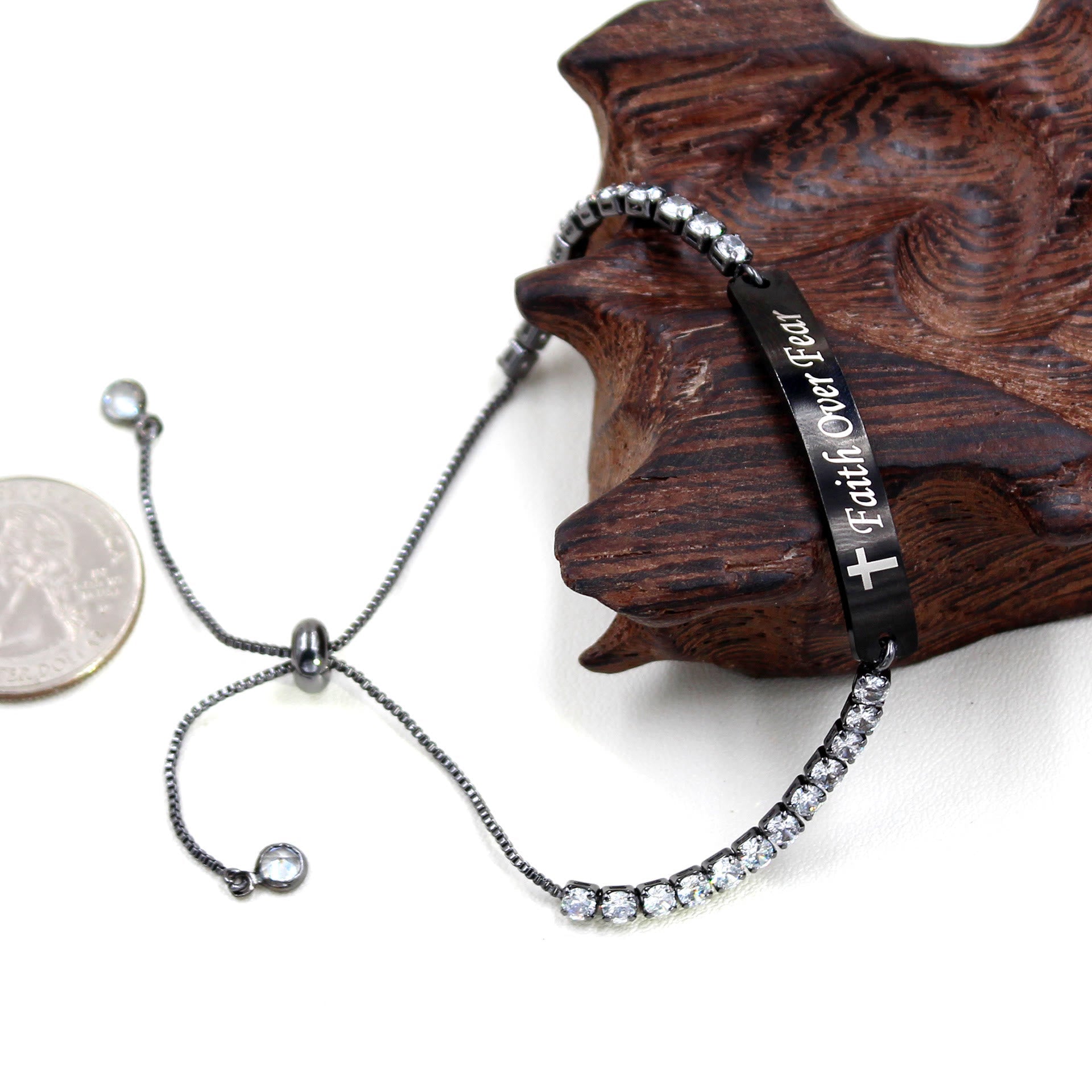 Pulsera de Fe y Coraje de Metal de Cuatro Colores con Barra Grabada/En Blanco