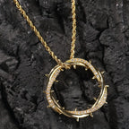Collar de Zirconio Corona de Espinas: Un Símbolo del Sacrificio Redentor de Cristo