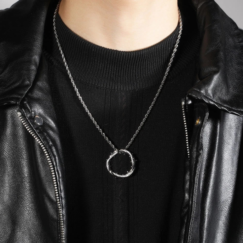 Collar de Zirconio Corona de Espinas: Un Símbolo del Sacrificio Redentor de Cristo