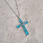 Collar de Cruz de Clavo con Incrustaciones de Turquesa: Un Símbolo del Amor Sacrificial de Cristo