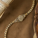 Colección de Pulseras de Nuestra Señora con Filigrana Dorada: Un Símbolo de Gracia Maternal y Protección