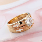 Conjunto de Anillos Apilables de Cruz: Símbolo Atemporal de Fe y Luz Eterna