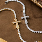 Pulsera de Cruz Elegante con Zirconitas de 2 Colores: Un Símbolo de Gracia Divina y Elegancia