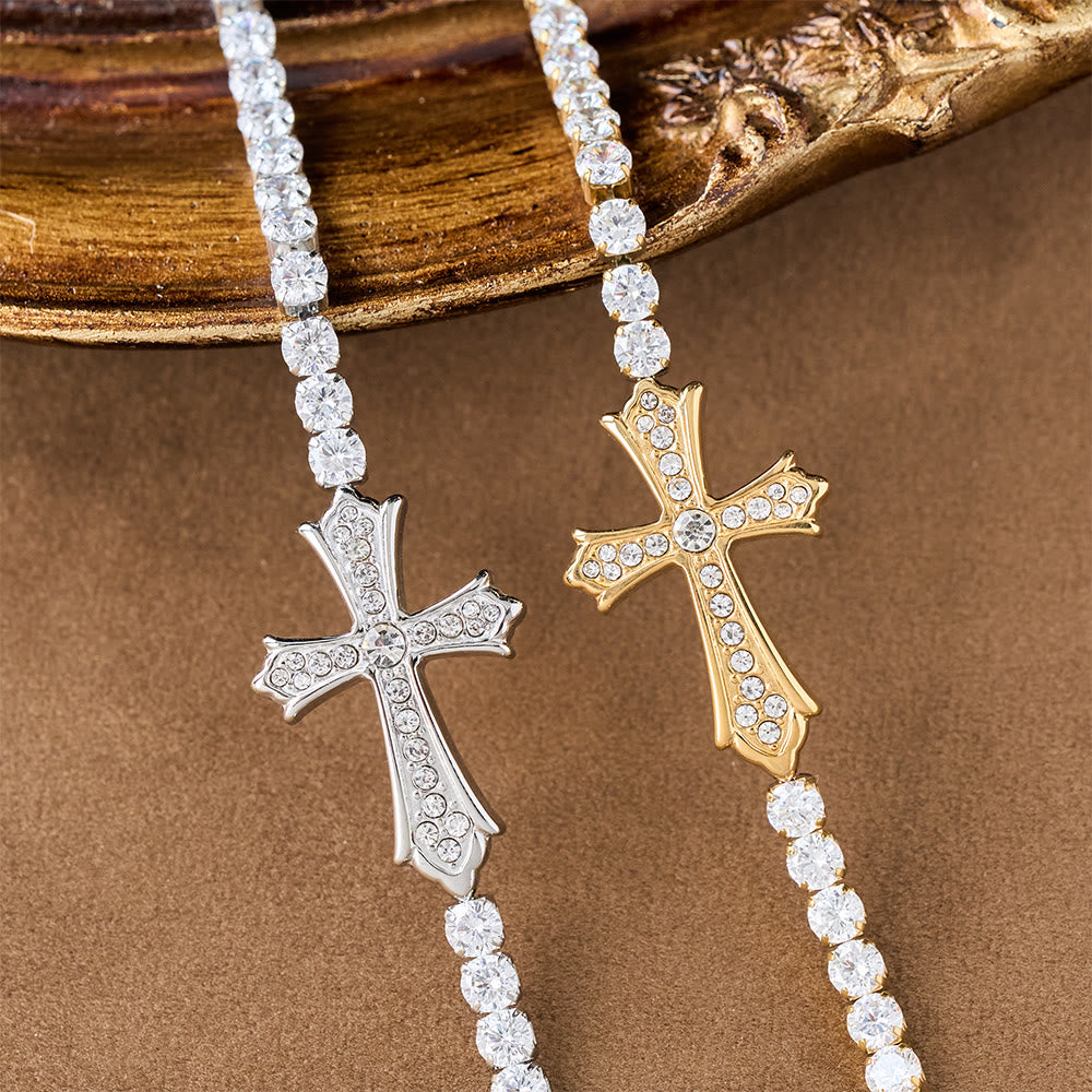 Pulsera de Cruz Elegante con Zirconitas de 2 Colores: Un Símbolo de Gracia Divina y Elegancia