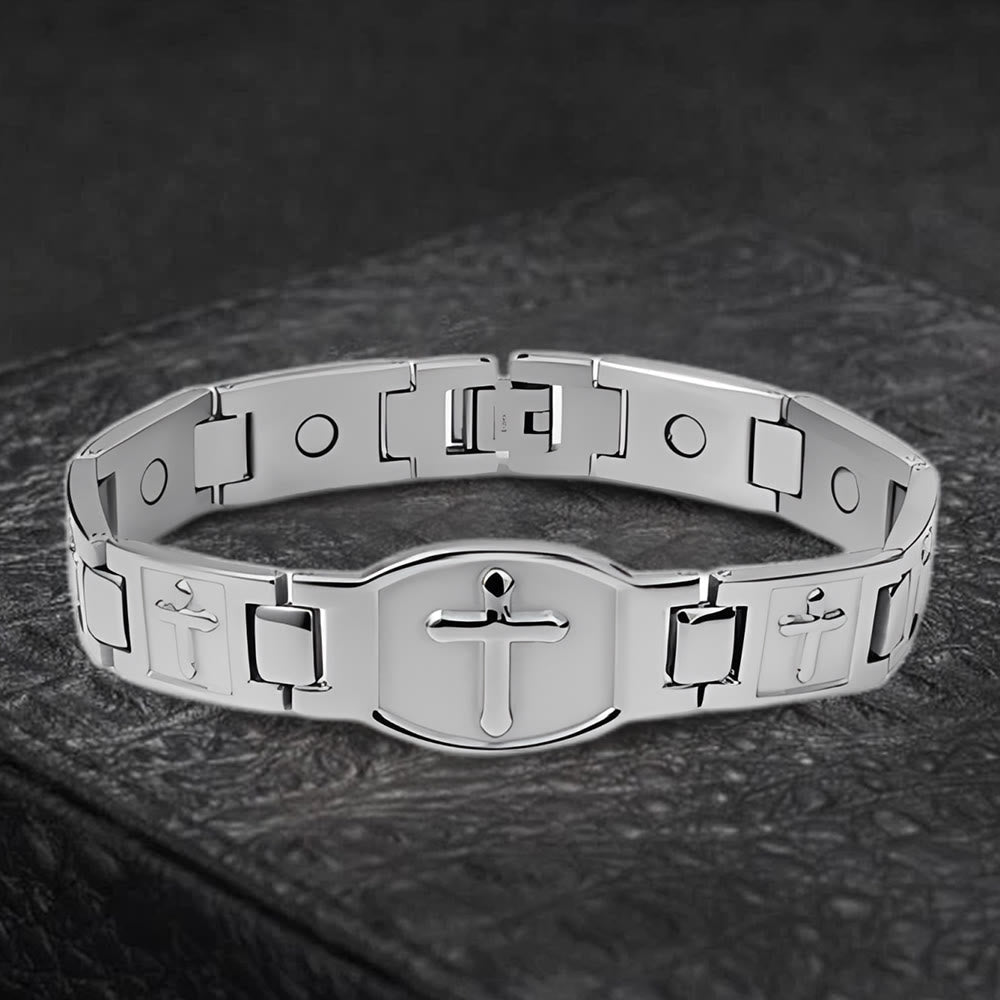 Pulsera de Cadena de Enlace Cruz Grabada: Un Símbolo de Fuerza Divina y Fe