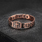 Pulsera de Cadena de Enlace Cruz Grabada: Un Símbolo de Fuerza Divina y Fe