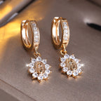 Pendientes Huggie Halo de Nuestra Señora Zircon con Medallón de Rayo VIP