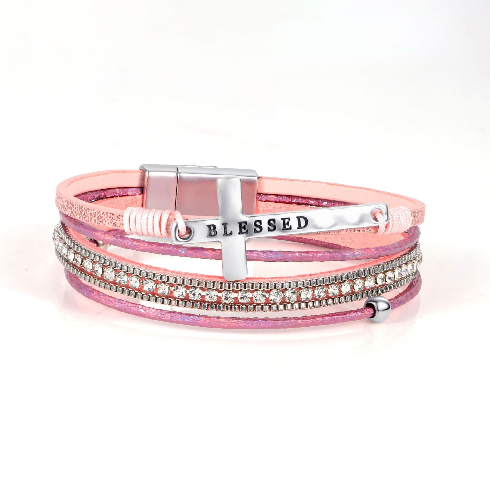 Pulsera de Cuero con Cruz BENDITA de Múltiples Capas y Circonitas: Un Símbolo de Gracia Divina y Alegría Espiritual
