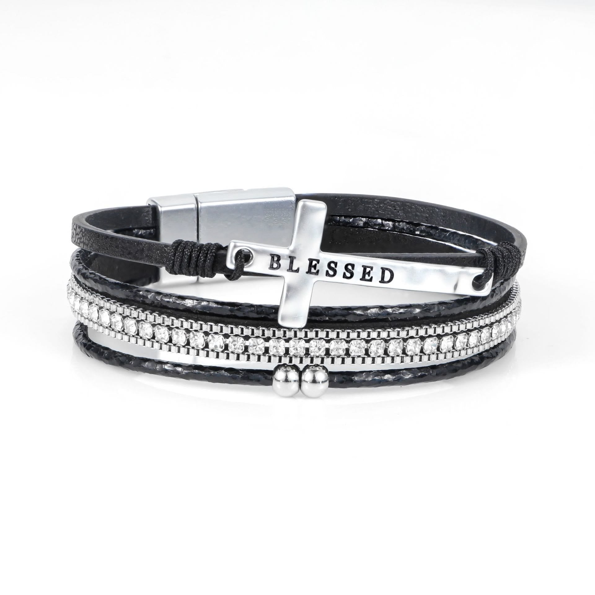 Pulsera de Cuero con Cruz BENDITA de Múltiples Capas y Circonitas: Un Símbolo de Gracia Divina y Alegría Espiritual