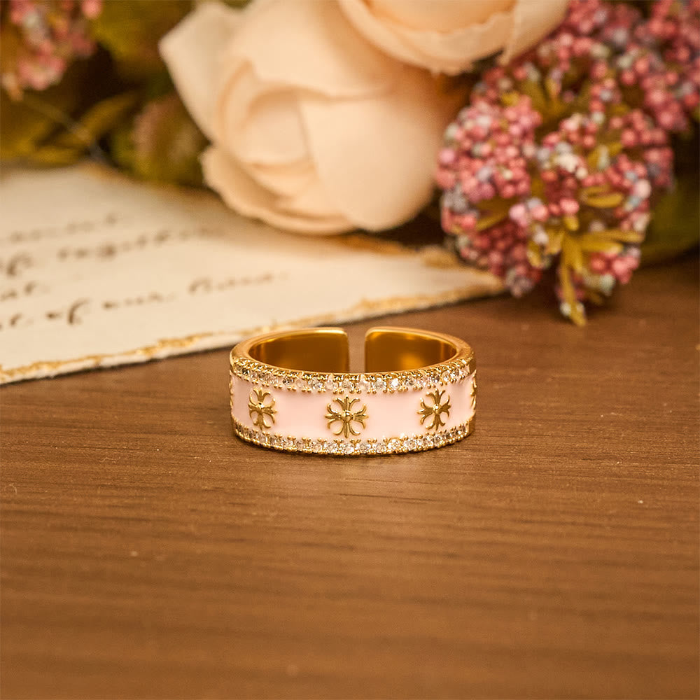 Conjunto de Anillos de Esmalte en Forma de Cruz de Circonita y Flor de Lis: Emblema de Pureza Divina y Redención