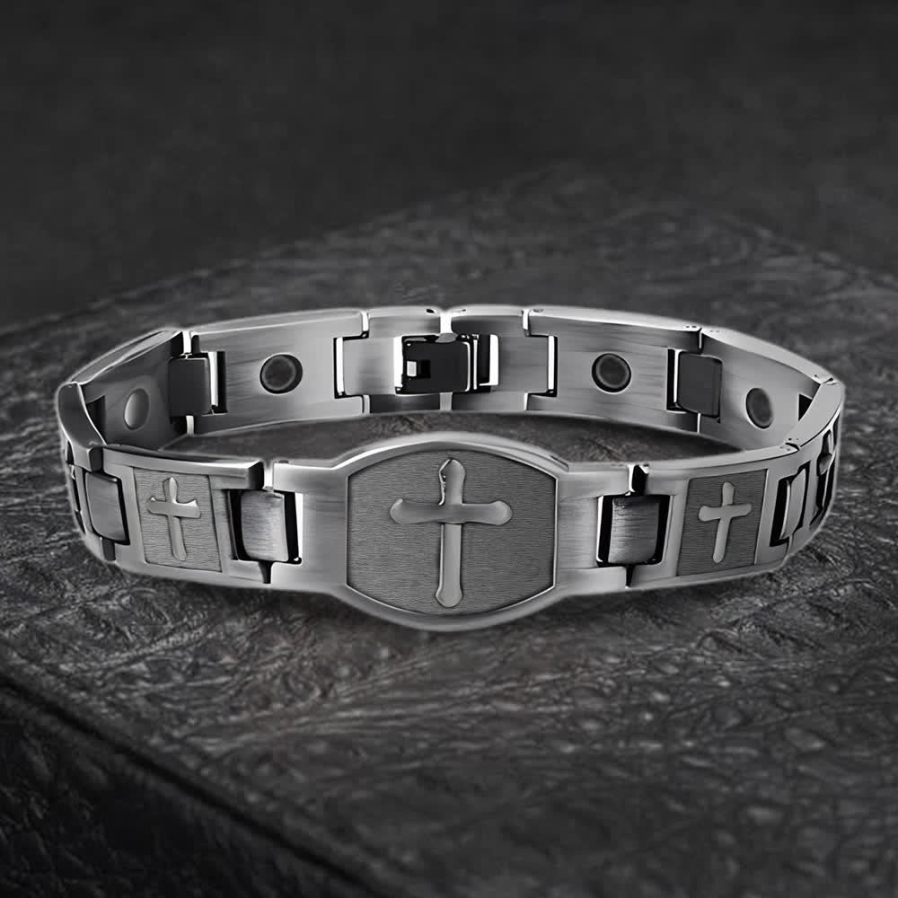 Pulsera de Cadena de Enlace Cruz Grabada: Un Símbolo de Fuerza Divina y Fe