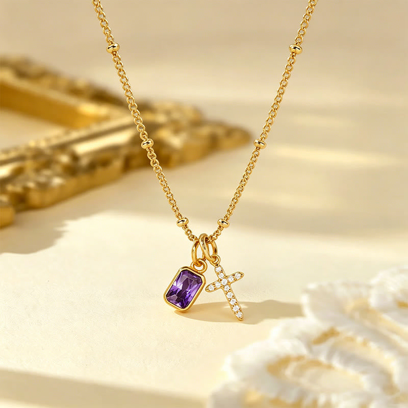 Collar de Fe con Encanto de Cruz Sagrada y Gema Rectangular: Símbolo de Gracia Divina y Devoción