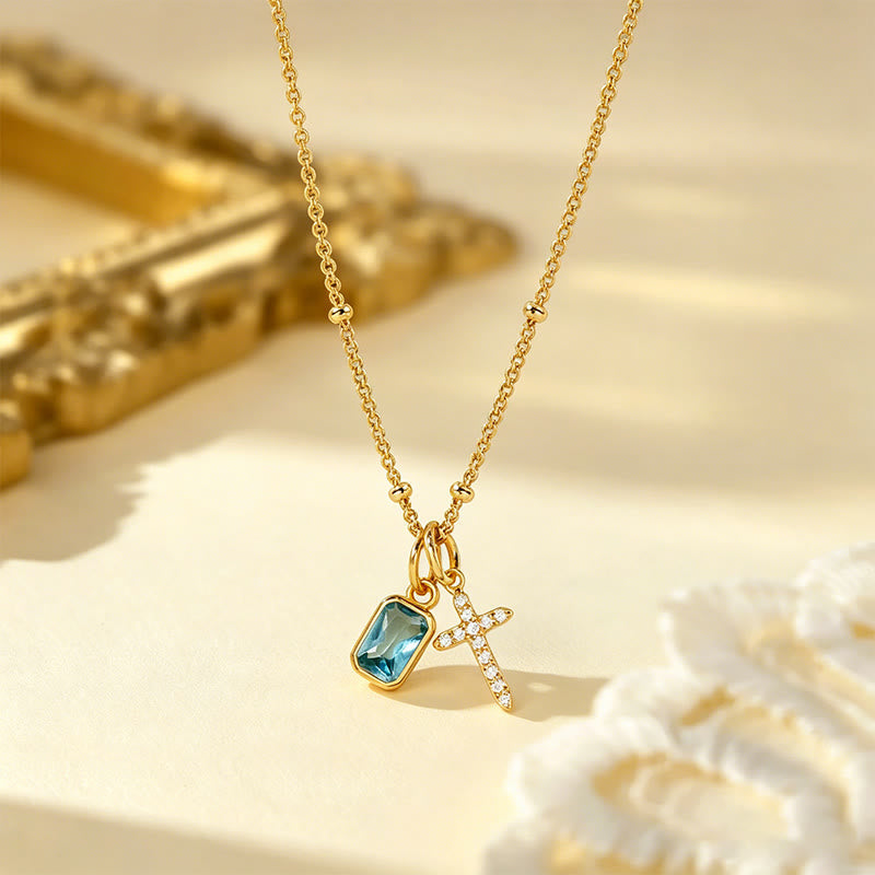 Collar de Fe con Encanto de Cruz Sagrada y Gema Rectangular: Símbolo de Gracia Divina y Devoción