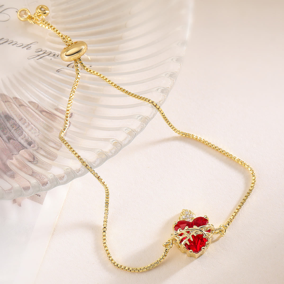 Pulsera de Devoción al Sagrado Corazón Elegante: Encarnando el Amor de Cristo y la Fuerza Espiritual