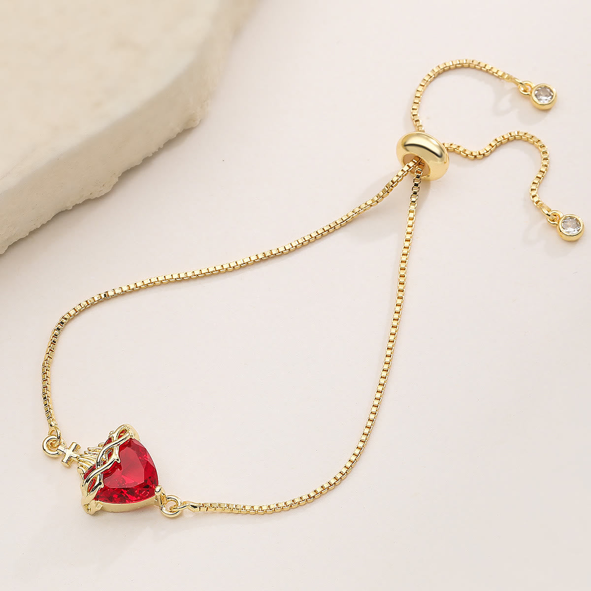 Pulsera de Devoción al Sagrado Corazón Elegante: Encarnando el Amor de Cristo y la Fuerza Espiritual