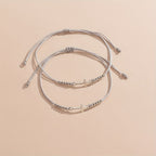 Pulsera de cuentas con cruz intrincada: Tejida con fe, gracia y amor inquebrantable