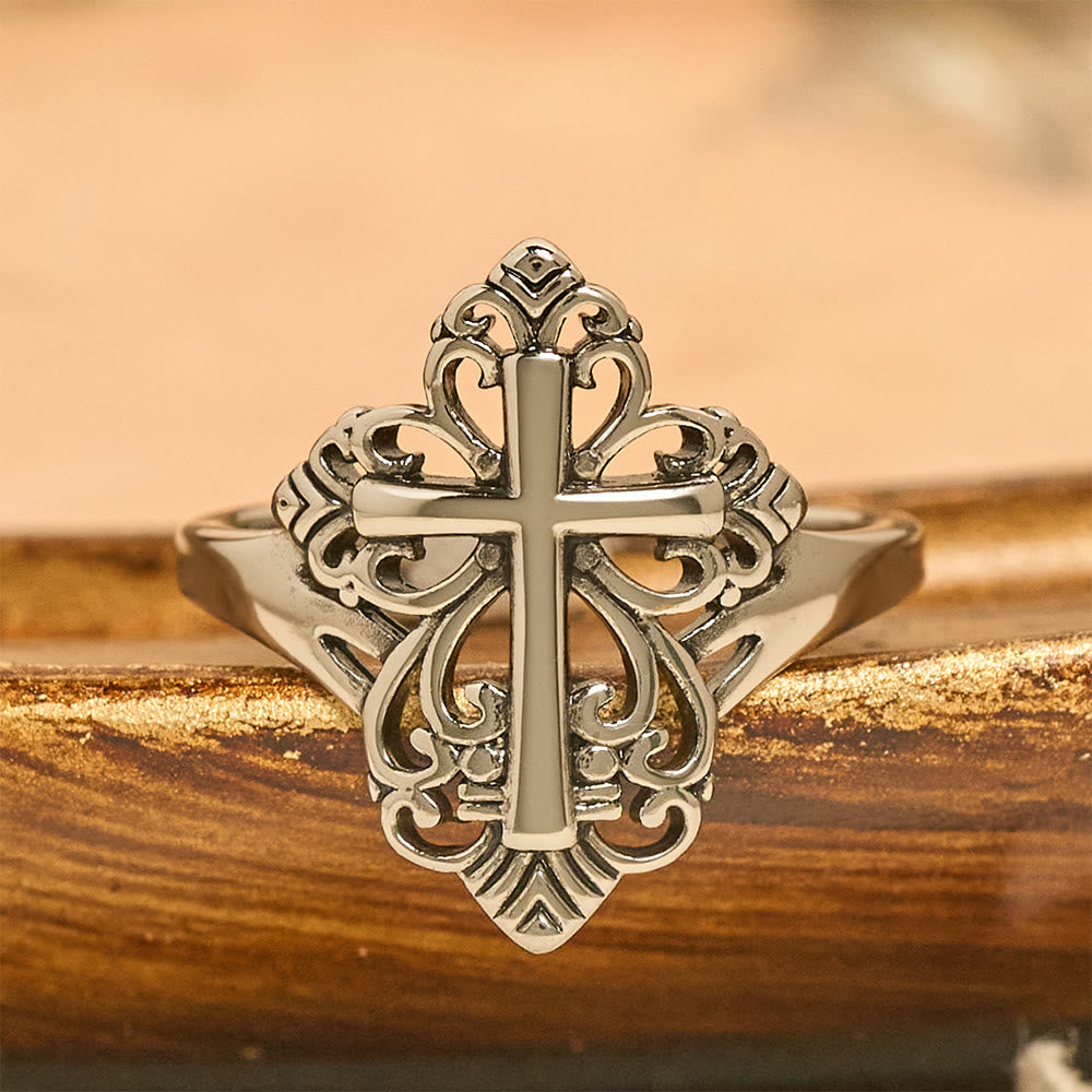 Anillo Abierto de Cruz Filigrana Patrimonial: Un Símbolo de Devoción Mariana y Cuidado Divino