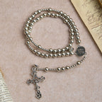 Pulsera de Rosario Magnética en Tono Plateado Sagrado: 2 en 1 Oración y Pulsera