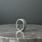 Anillo giratorio cruzado para aliviar el estrés: Emblema de fe inquebrantable